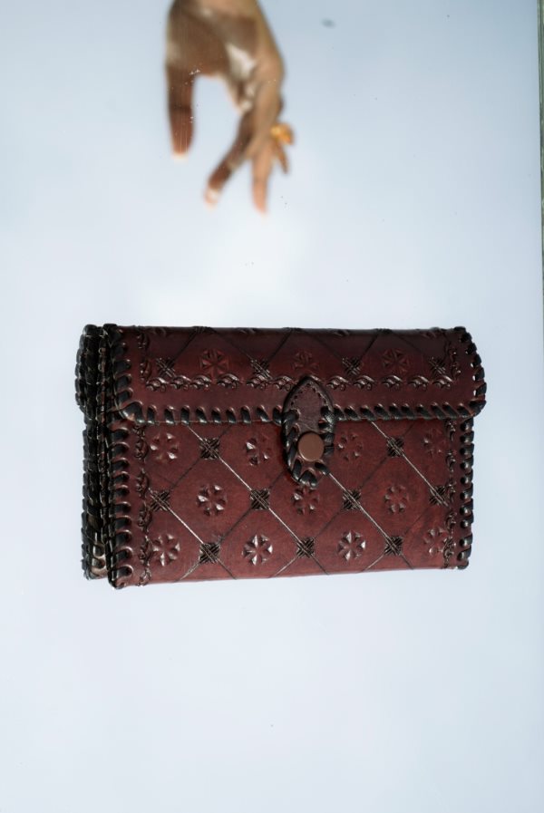 chic clutch